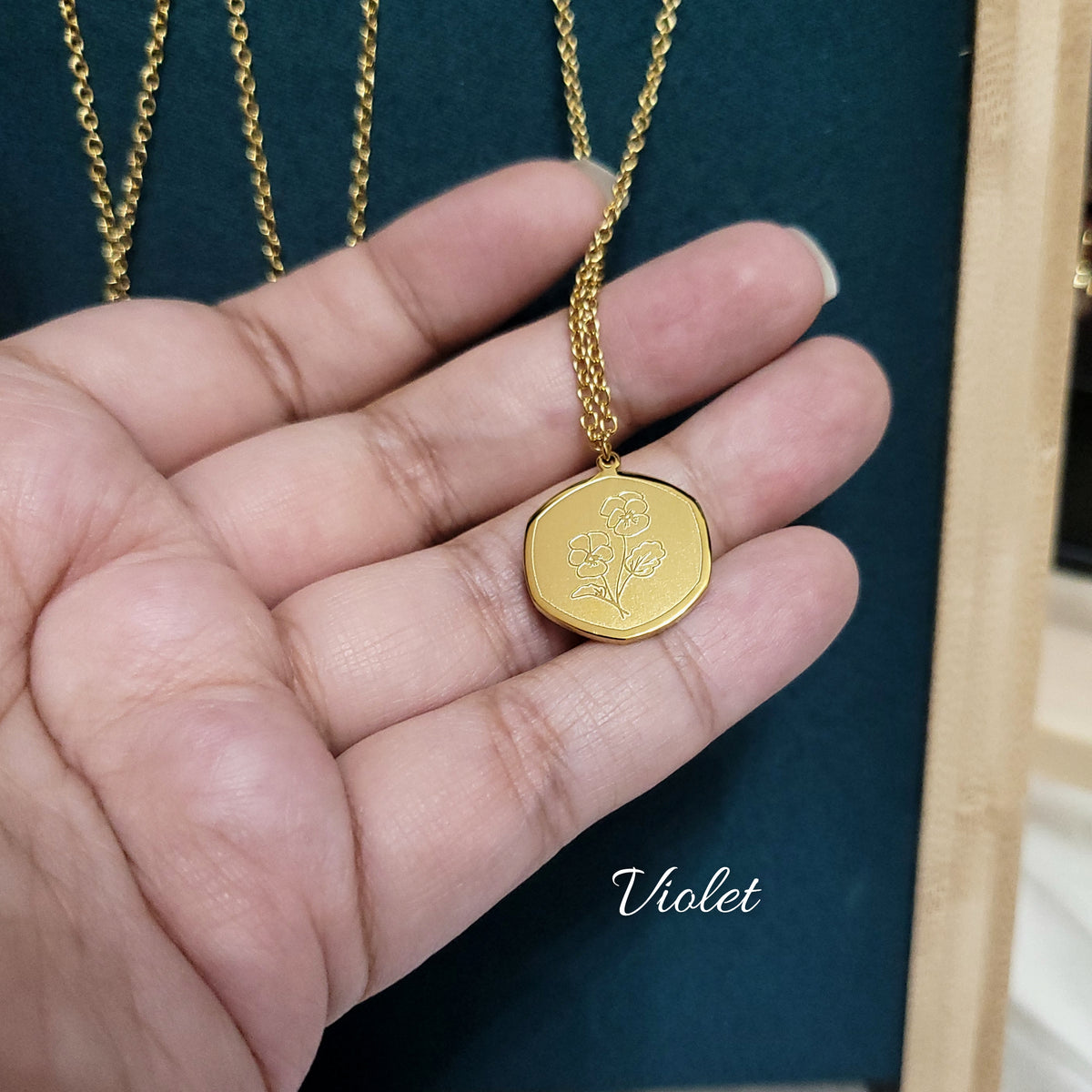 NORA MARIE - EXCLUSIVE - Hijab Queens - Meaningful Extra Long Scarf Hexagon pendant Necklace Jewellery - Floral Brushed Carved Design Birthday Graduation Gift - Blossom