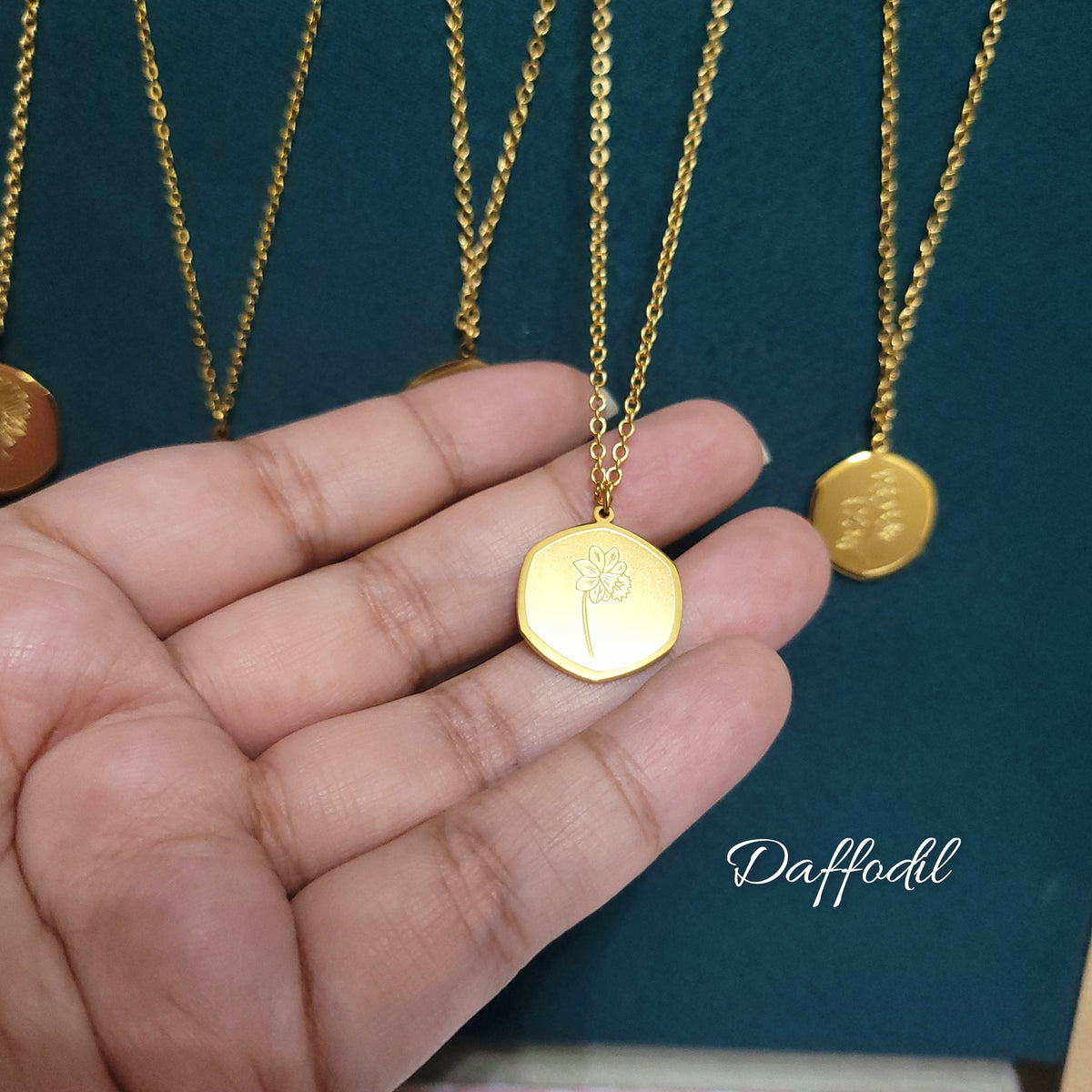NORA MARIE - EXCLUSIVE - Hijab Queens - Meaningful Extra Long Scarf Hexagon pendant Necklace Jewellery - Floral Brushed Carved Design Birthday Graduation Gift - Blossom