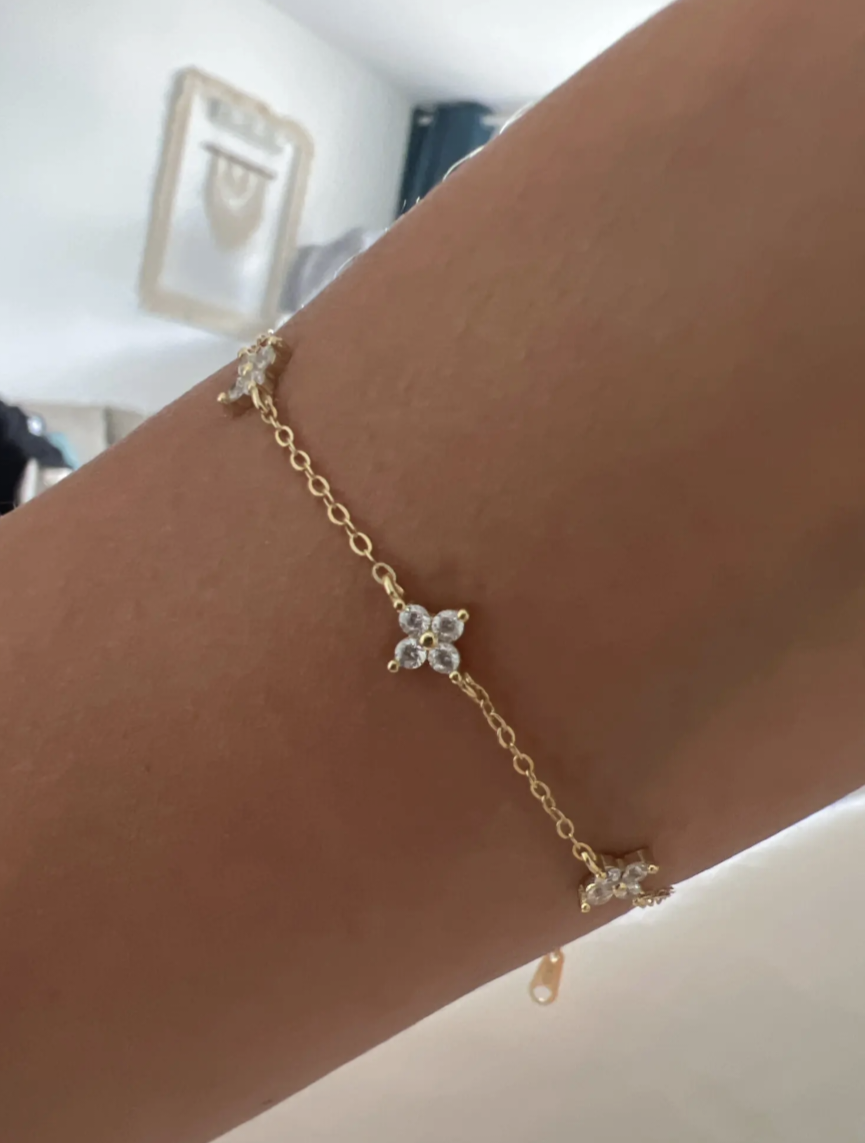 Aurora Sterling Silver 5 Flower Floral Cubic Zirconia Diamond Delicate Dainty Chain Bracelet