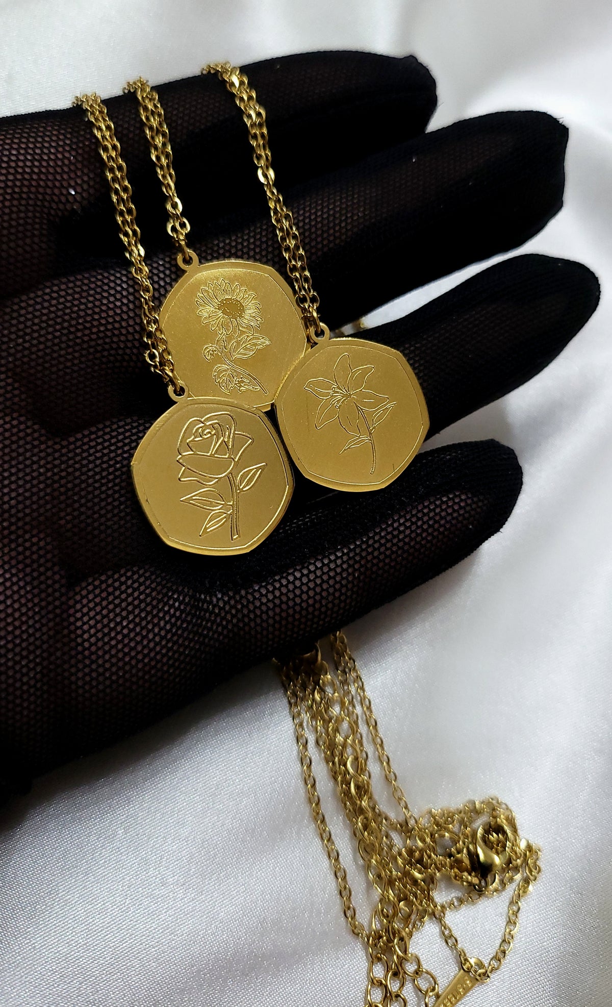 NORA MARIE - EXCLUSIVE - Hijab Queens - Meaningful Extra Long Scarf Hexagon pendant Necklace Jewellery - Floral Brushed Carved Design Birthday Graduation Gift - Blossom