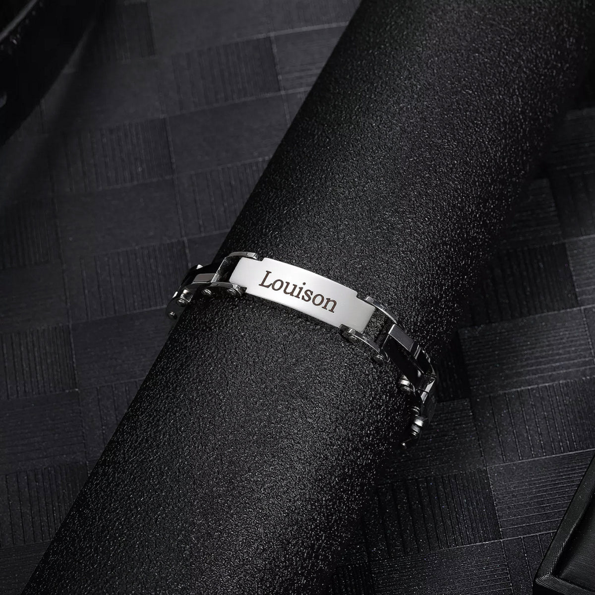 Custom Single Name Bracelet - Muhammed - Stainless Steel - Linked - MENS